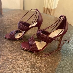 Vince Camuto burgundy heels size 9